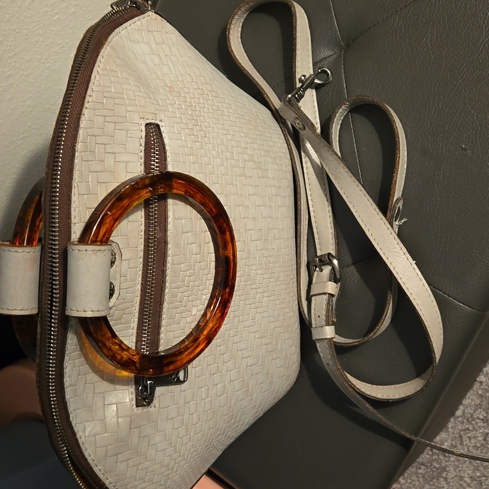 Purse - Picture 2 of 3